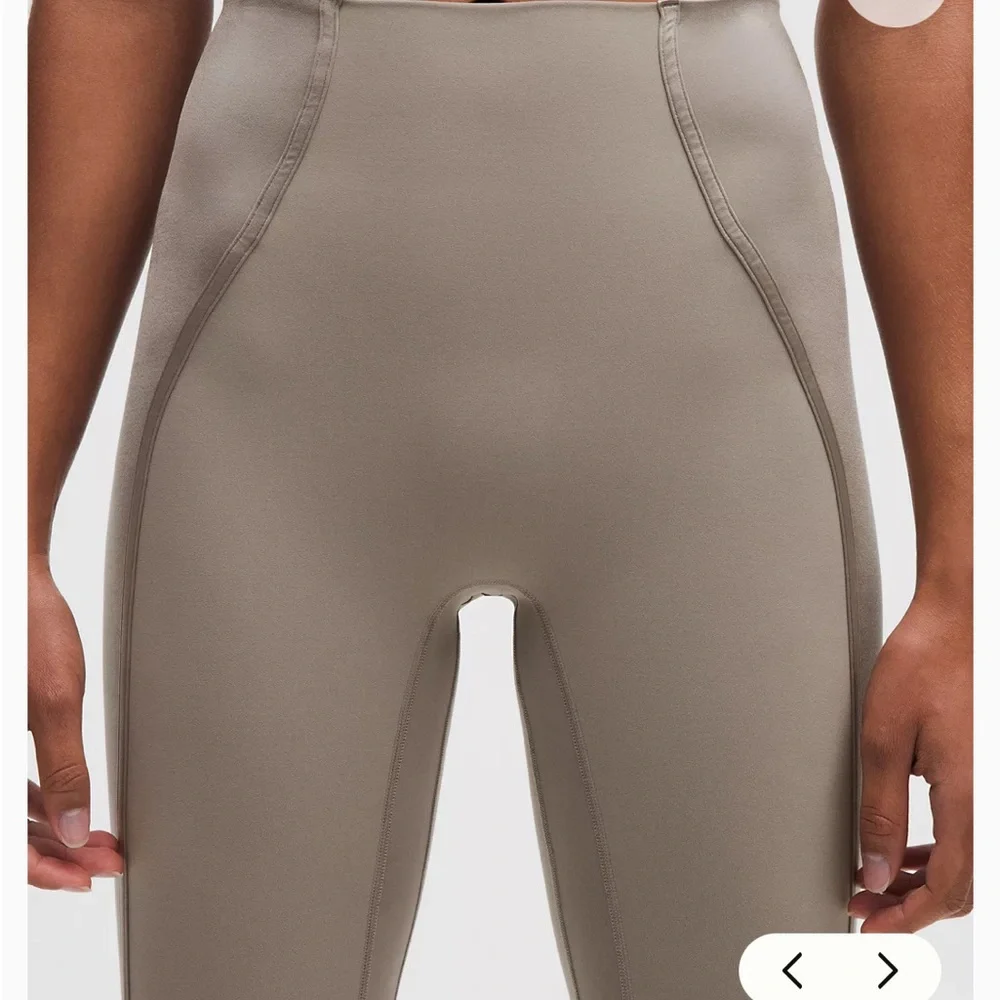 lululemon Align No Line™ High-Rise Pant 25"
Satin - Picture 4 of 5